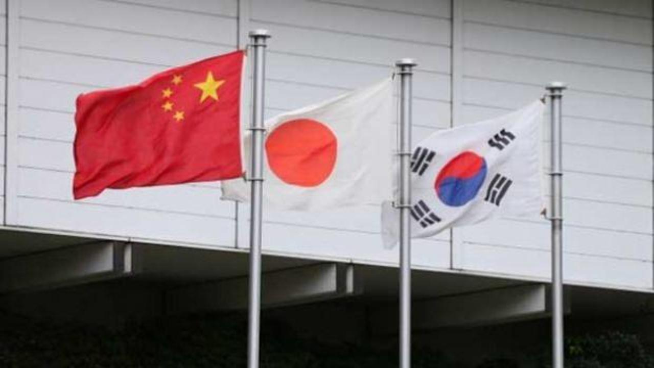 Güney Kore, Japonya ve Çin dışişleri bakanları bir araya geldi