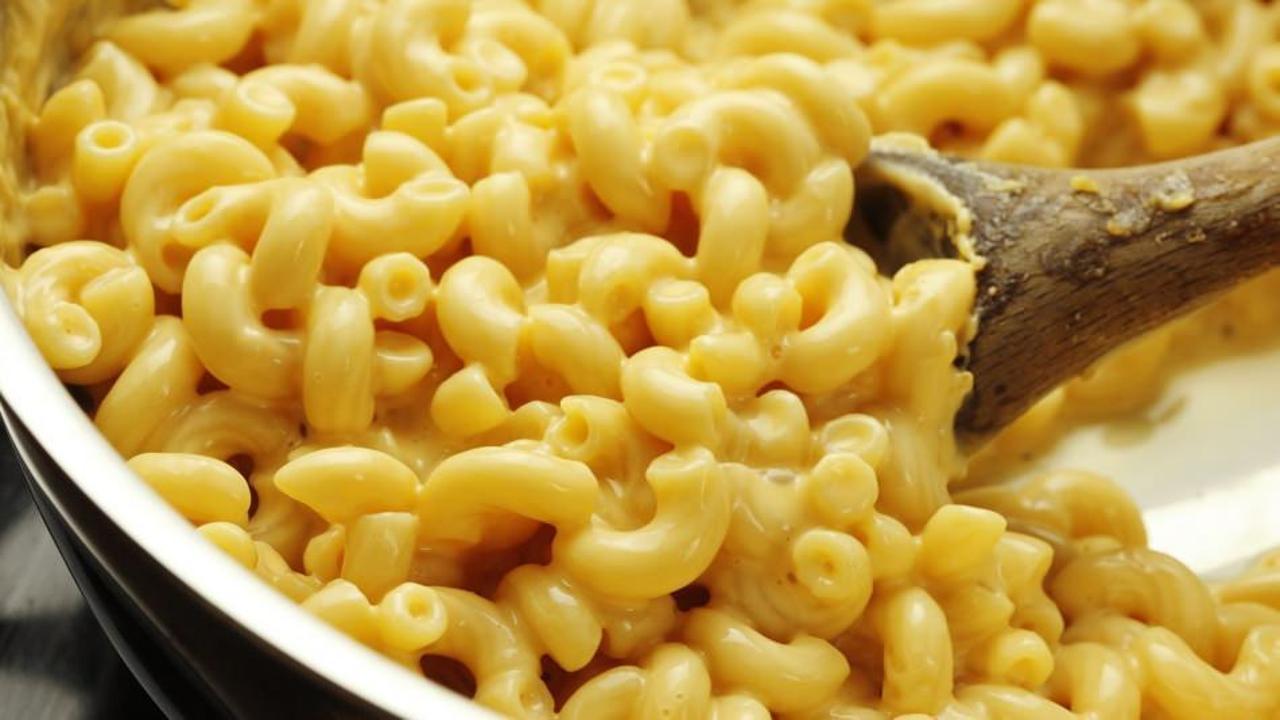 Makarna nasıl ısıtılır? Makarnanın topaklaşmaması i&ccedil;in ne yapılmalı?