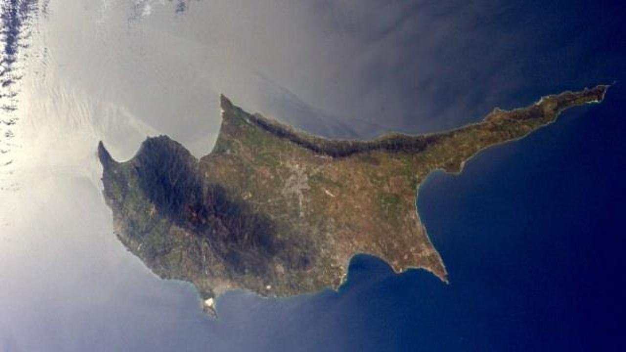 Rum basını: Kıbrıs üçe bölünecek