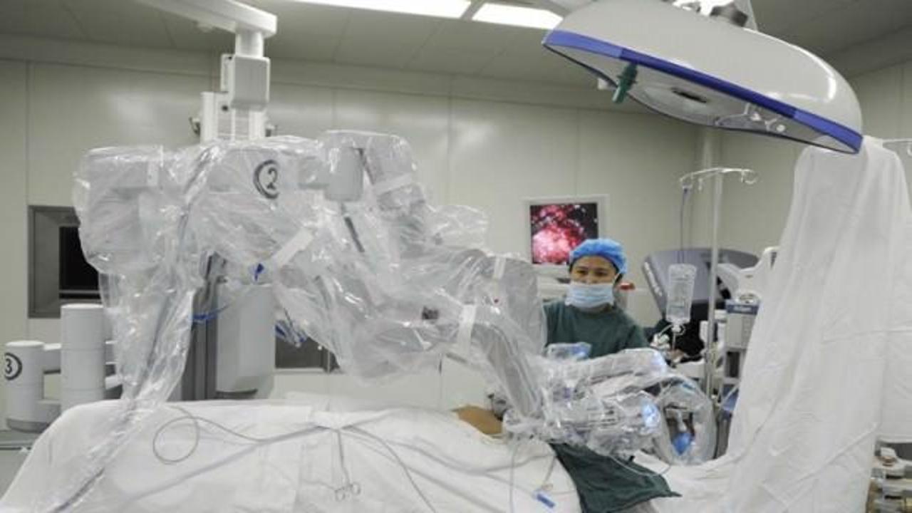 Çinli doktorlar, 5G ile uzaktan robotlarla ameliyat gerçekleştirdi