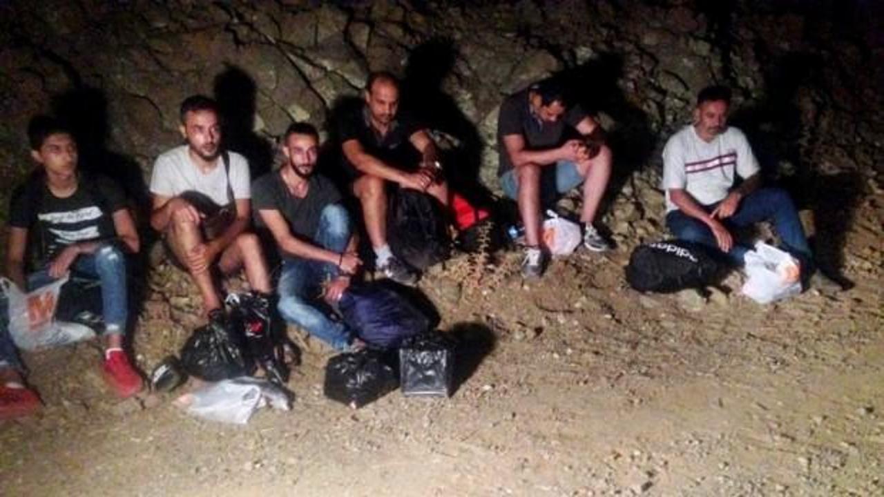 İzmir'de 93 göçmen yakalandı