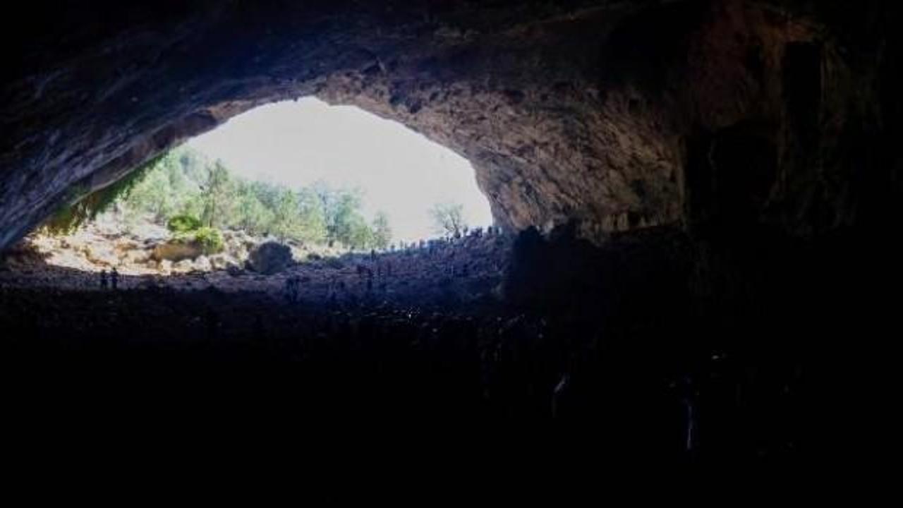30 milyon yıllık mağarada ezan okundu