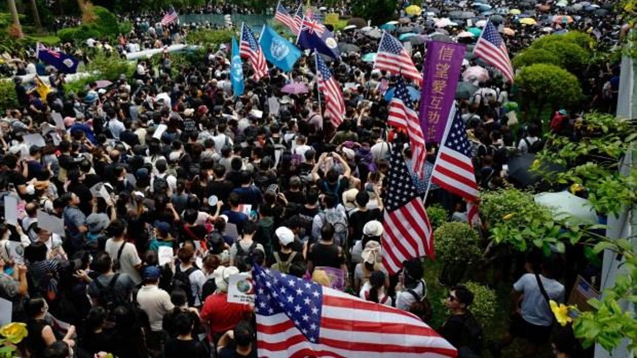 Hong Kong'da protestolar sürüyor! Trump'tan yardım istediler