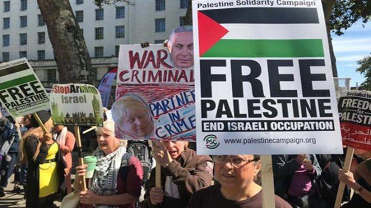 Netanyahu'nun Londra ziyareti protesto edildi
