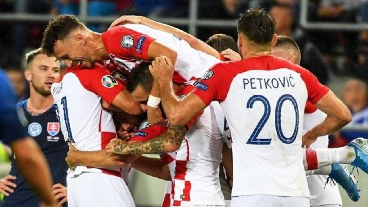 Vida oynadı, Hırvatlar Slovakya'ya gol yağdırdı!