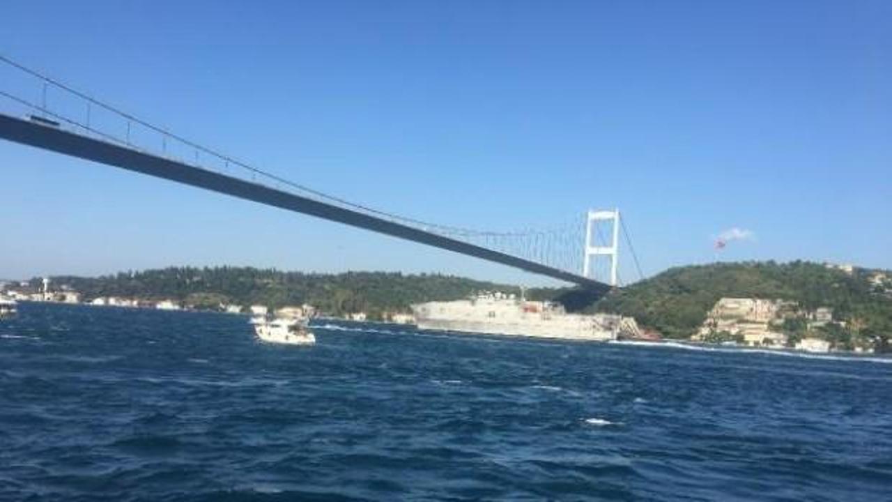ABD askeri gemisi İstanbul Boğazı'ndan geçti