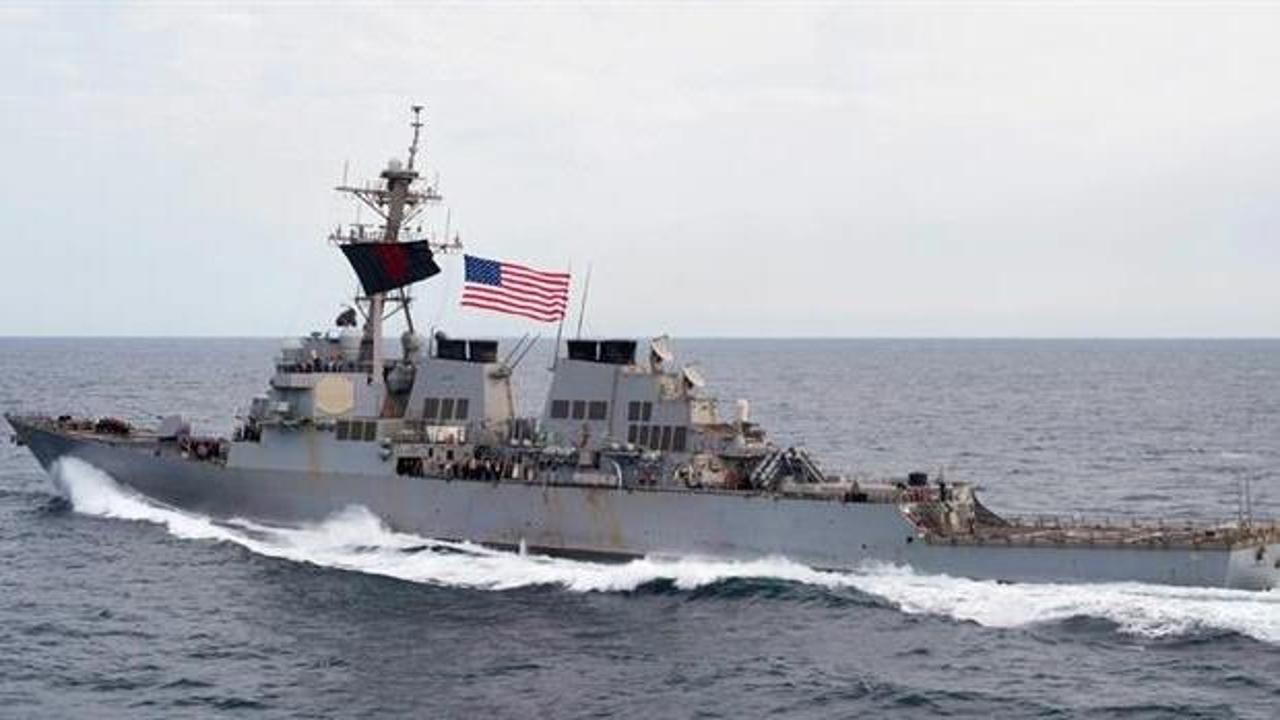 ABD savaş gemisi Lübnan'a demir attı!