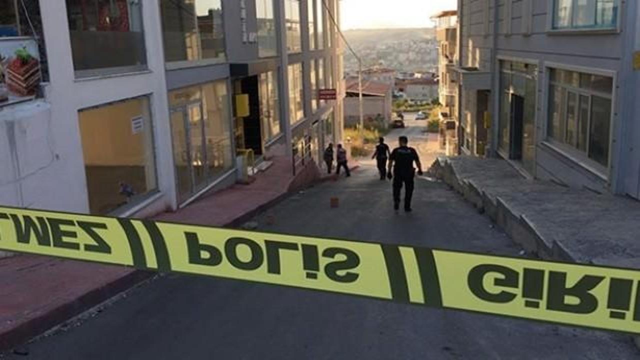 Kız kardeşiyle g&ouml;rd&uuml;ğ&uuml; kişilere kurşun yağdırdı