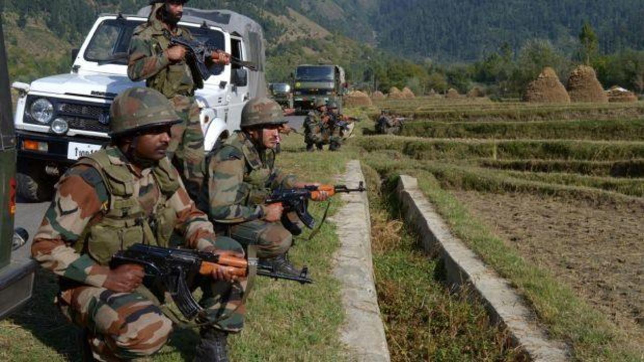 Keşmir'de sıcak çatışma! 9 Hint askeri öldü