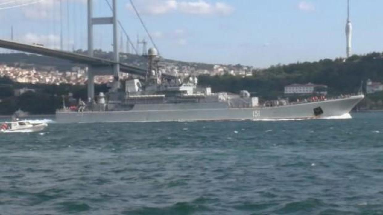 Rus savaş gemisi Boğaz'dan geçti! Akdeniz'e ilerliyor!