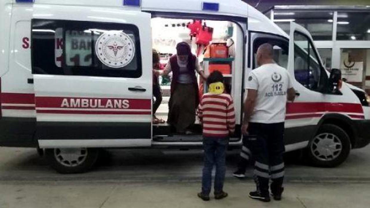 Tarım işçilerini taşıyan minibüs devrildi: 8'i çocuk, 10 yaralı