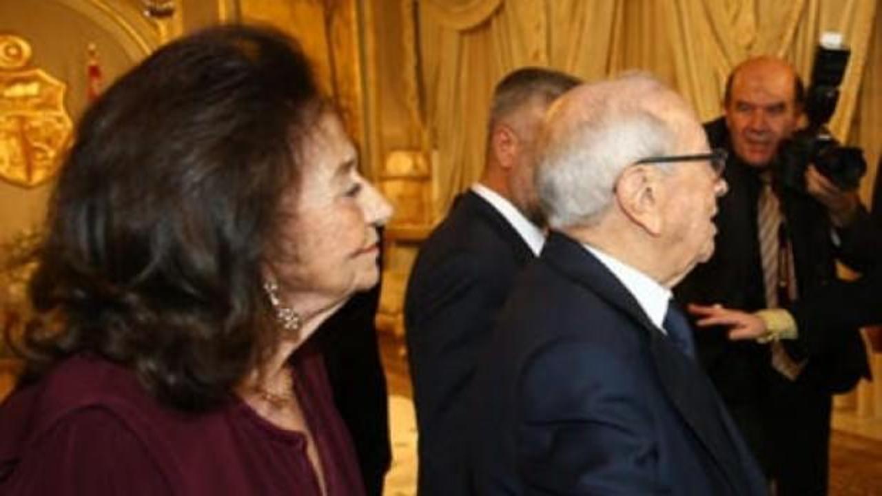 Merhum Tunus Cumhurbaşkanı Sibsi'nin eşi hayatını kaybetti!