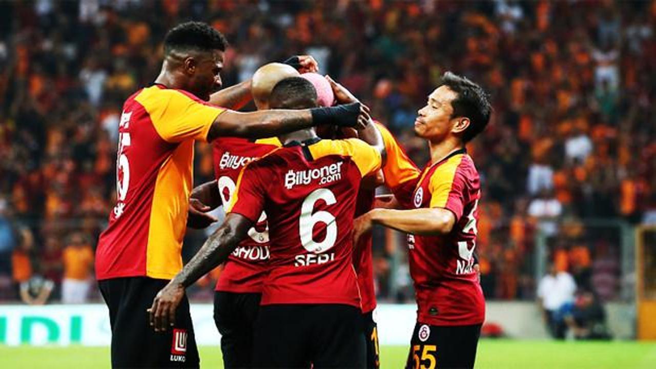 Galatasaray'da 4 futbolcunun ipi çekildi!