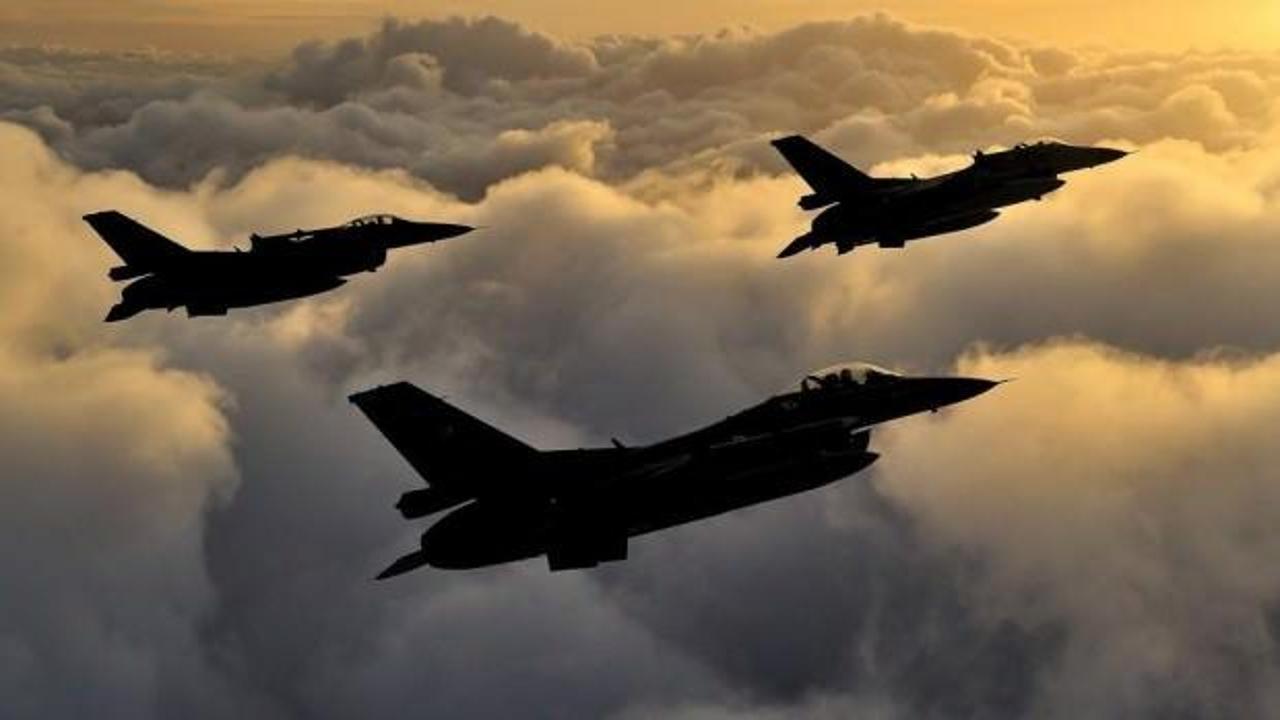 Savaş uçakları Zap bölgesini vurdu! PKK'ya darbe üstüne darbe