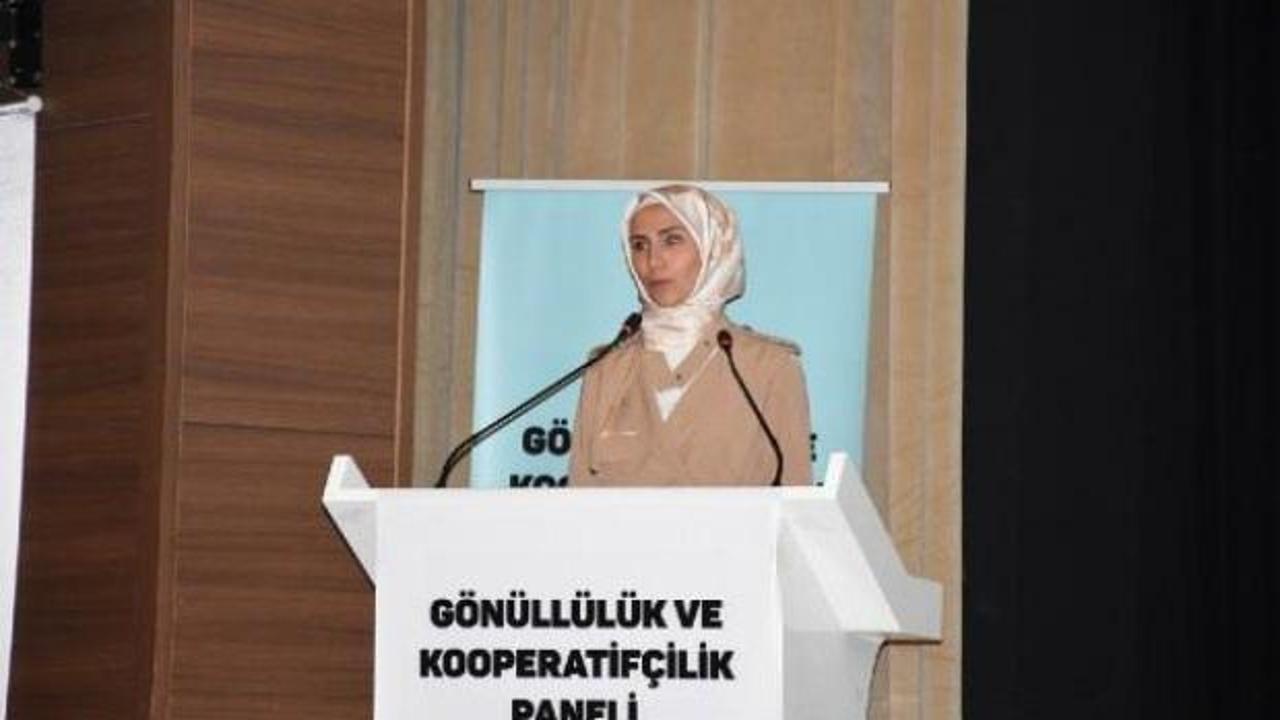 Sümeyye Erdoğan Bayraktar, Kırşehir'de panele katıldı