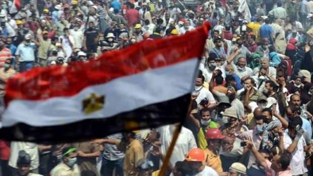 Mısır Sisi'ye karşı ayakta! 1 milyonu aştı