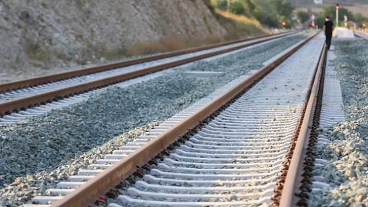 Bakan Turhan: Türkiye, demir yolu ile AB'ye bağlanıyor