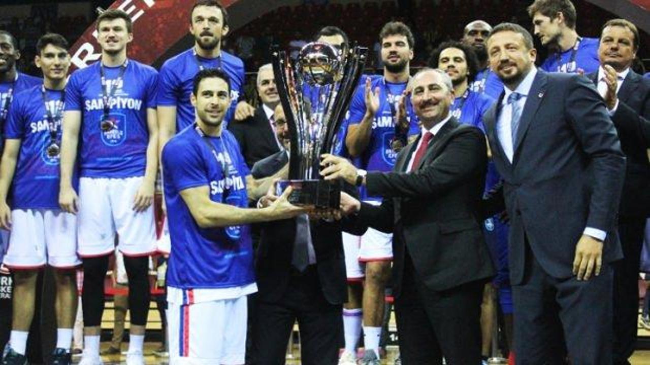 Cumhurbaşkanlığı Kupası Anadolu Efes'in!