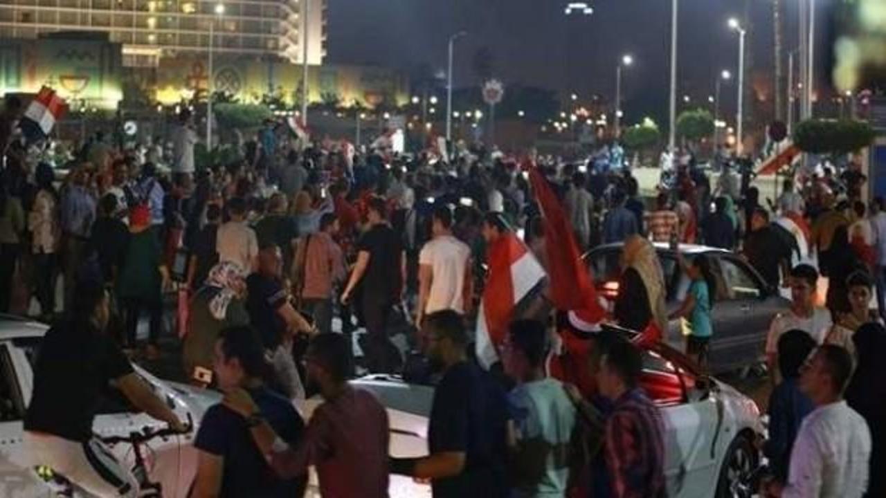 Sisi karşıtı gösterilerde 2 Türk tutuklandı!