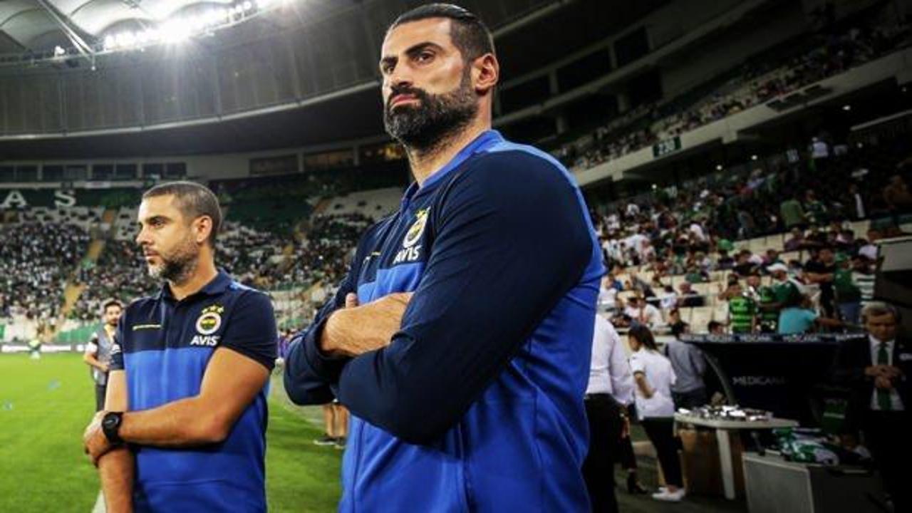 Volkan Demirel'in izlediği Yunan futbolcu