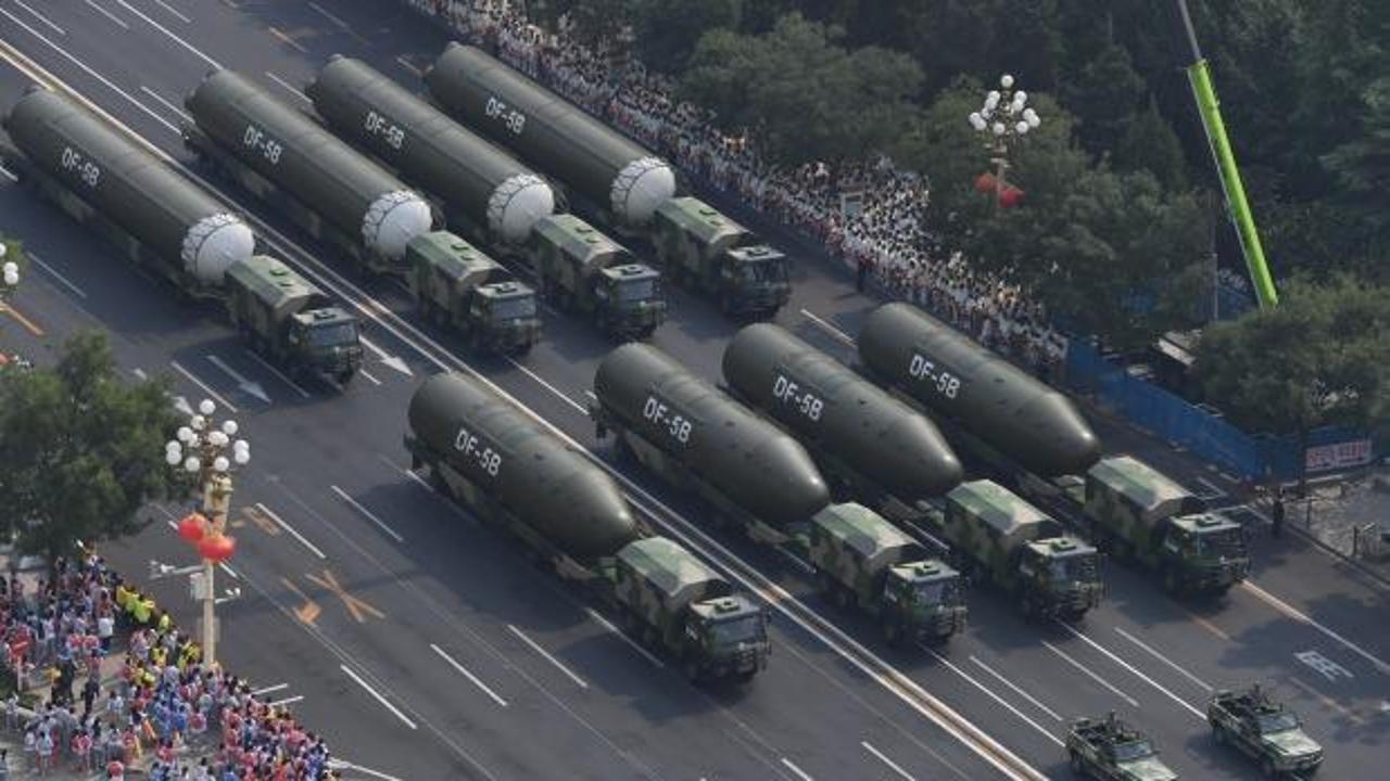 Çin nükleer ve hipersonik füzelerini sergiledi!