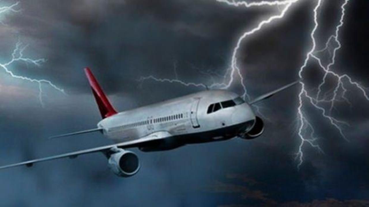 Filipinler'de yıldırım tehlikesi nedeniyle uçuşlar iptal edildi
