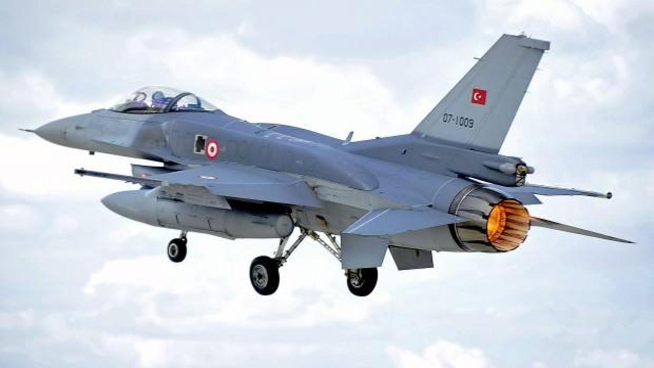 Yunanistan'a ait F-16'lar Türkiye korkusundan uçamadı