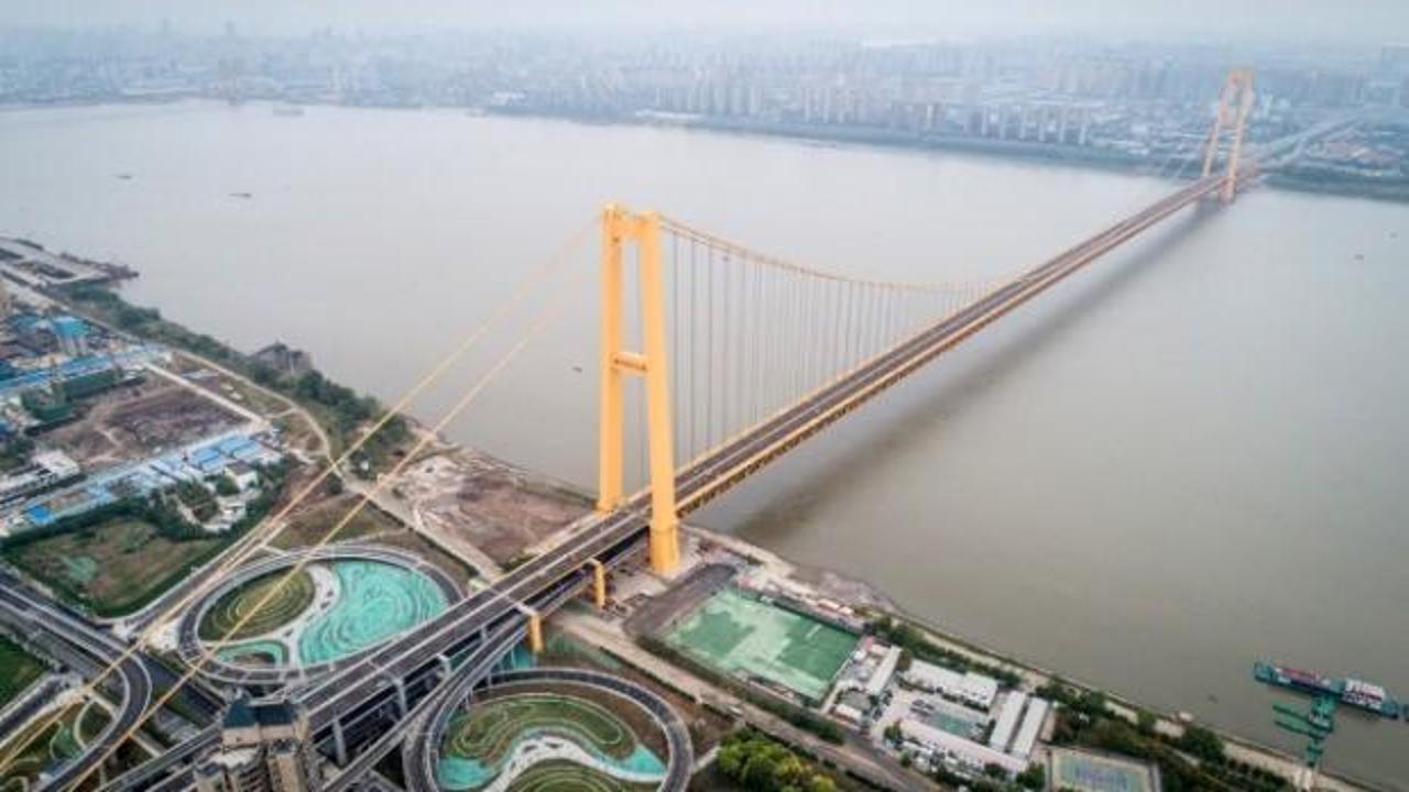 Dünyanın en uzun çift katlı köprüsü trafiğe açıldı