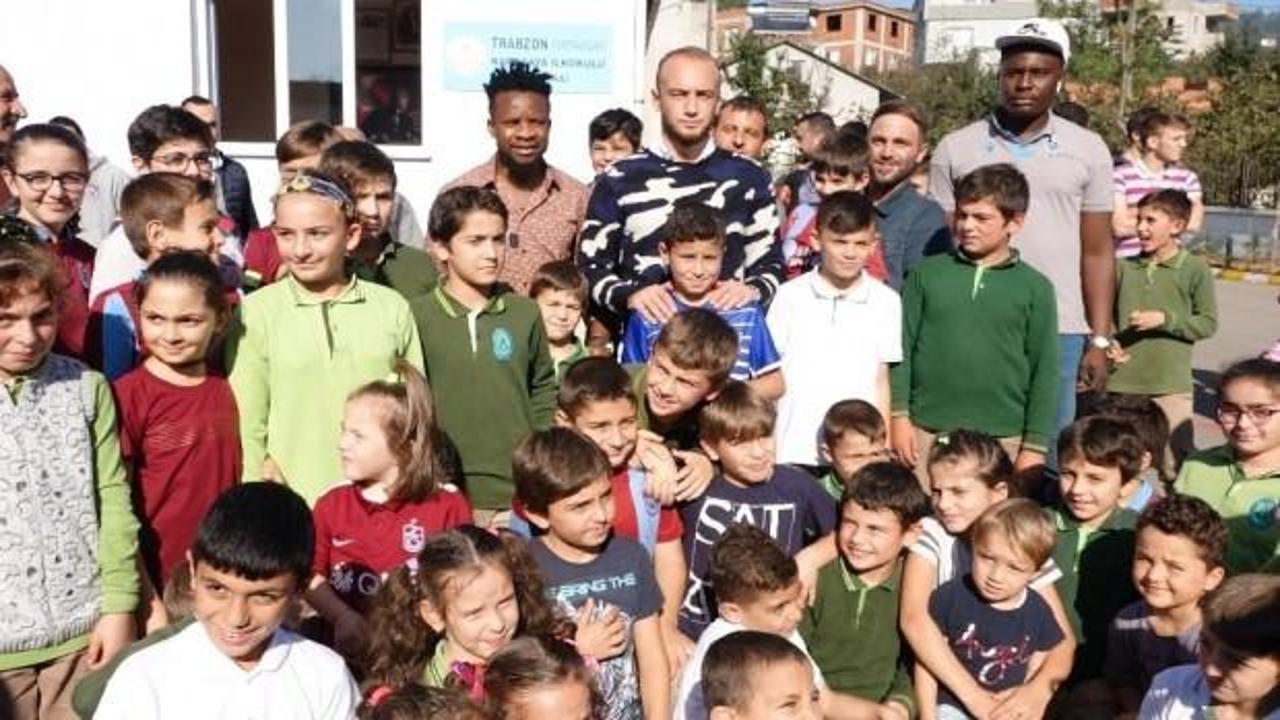 Trabzonsporlu futbolcular açılışa katıldı
