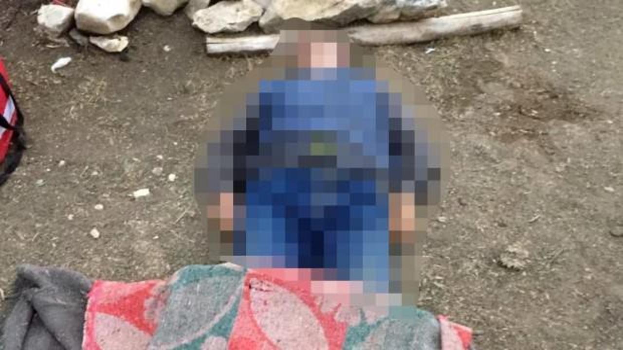 Acı olay! Evinin &ouml;n&uuml;nde d&uuml;ş&uuml;p &ouml;ld&uuml;