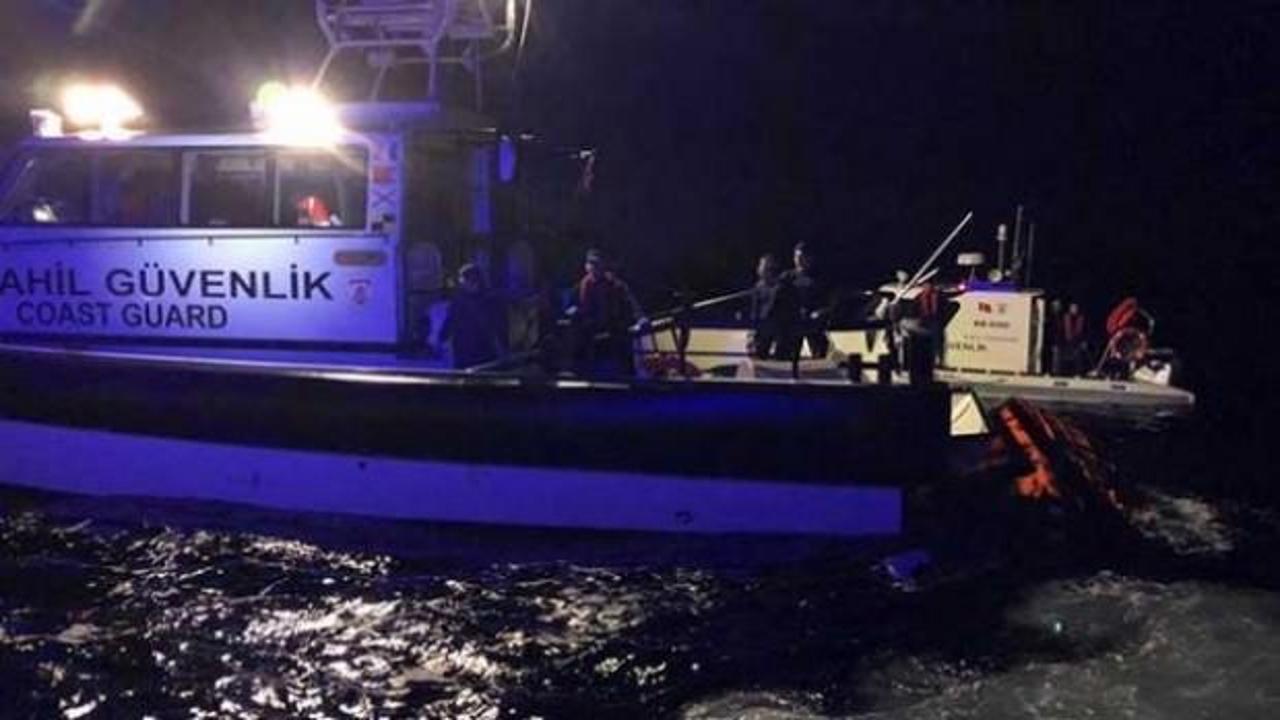 Ayvalık'ta tekne battı! 1 çocuk öldü, 33 kişi kurtarıldı