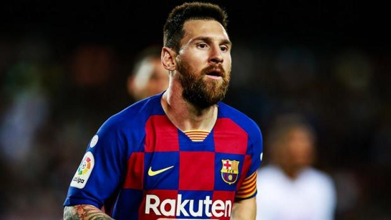 Barcelona'da kalan Lionel Messi ilk antrenmanına çıktı