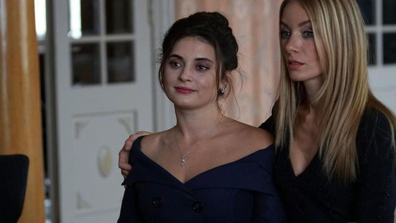 'Ufak Tefek Cinayetler'in Merve'si Aslıhan G&uuml;rb&uuml;z'&uuml;n yeni mesleği şaşırttı!