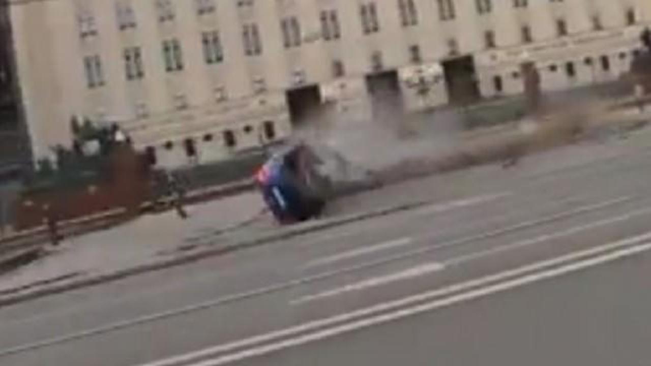 Hızını alamayan adam Rusya Savunma Bakanlığı'na daldı