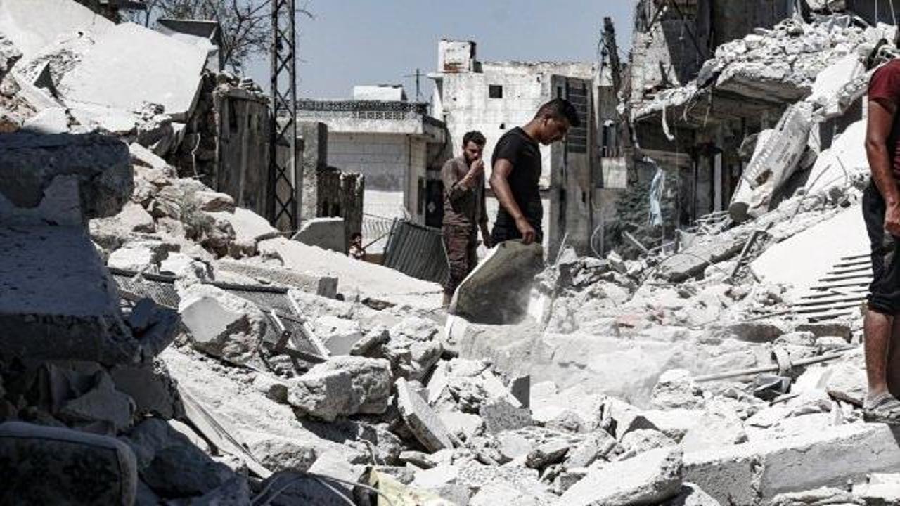 Esed rejimi İdlib'de pazar yerine saldırdı