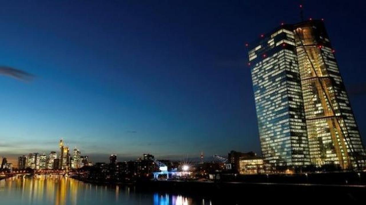 'Euro Bölgesi'nde bankalar kredi şartlarını gevşetti'