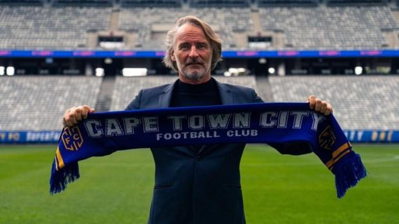 Riekerink'in yeni takımı açıklandı!