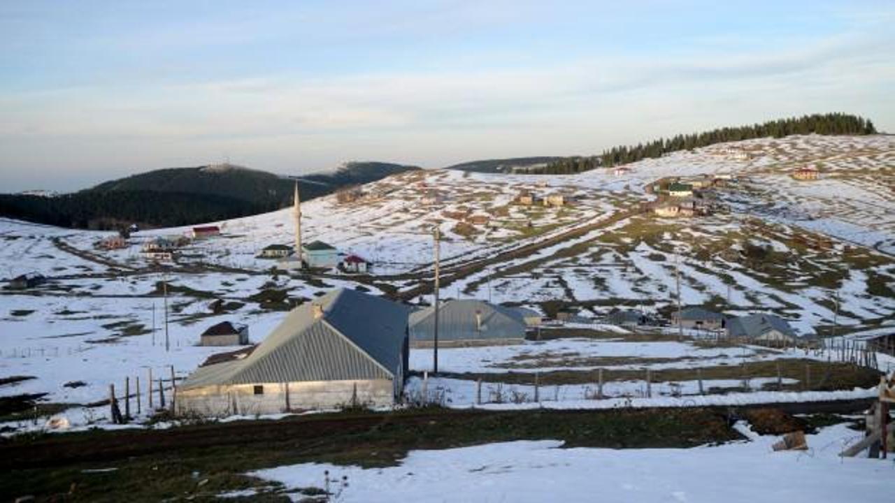 Ardahan'a kış geldi: Sıcaklık -7 dereceye düştü
