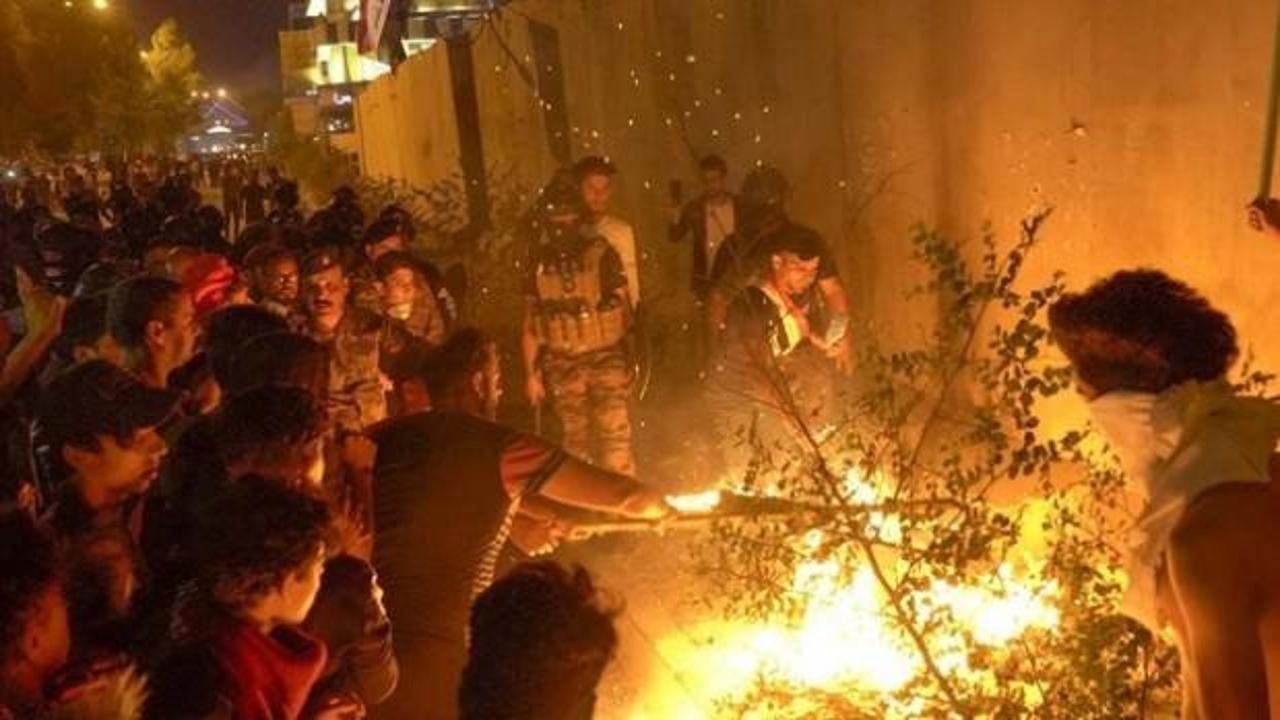 Irak'ta ortalık yangın yeri: İnternete erişim kesildi