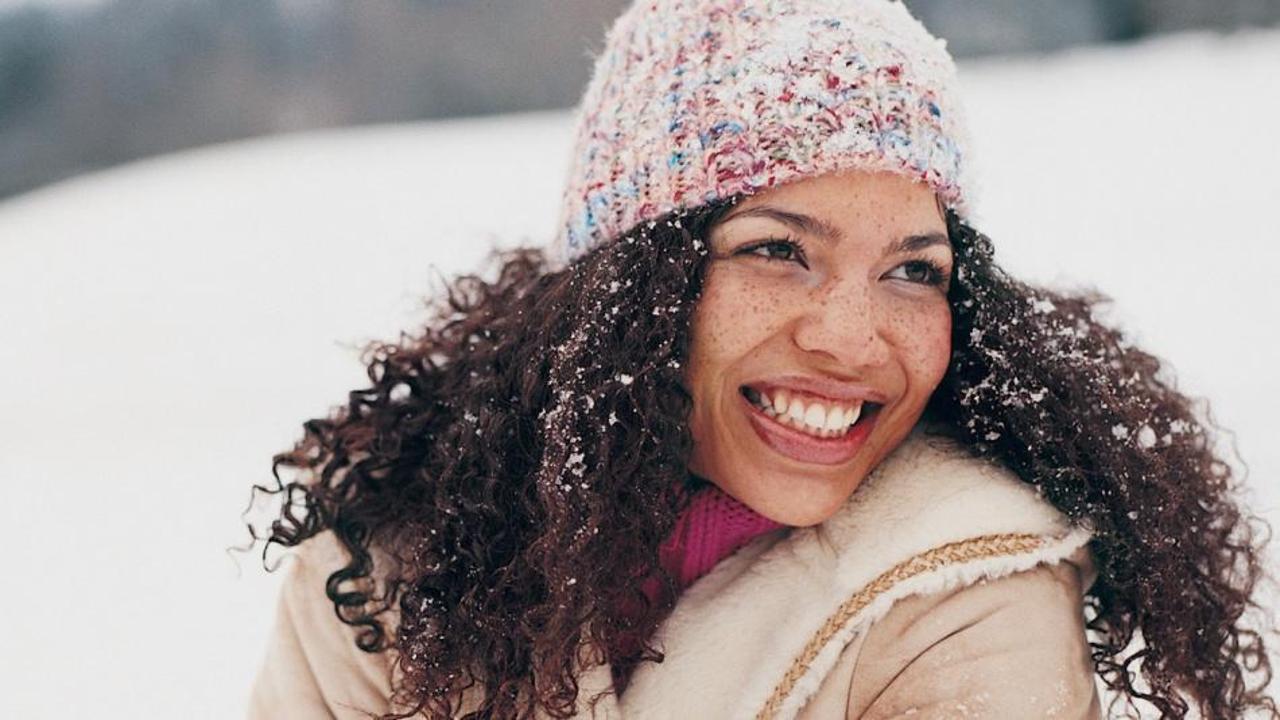 Kışın evde sa&ccedil; bakımı nasıl yapılır? Pratik sa&ccedil; bakımı