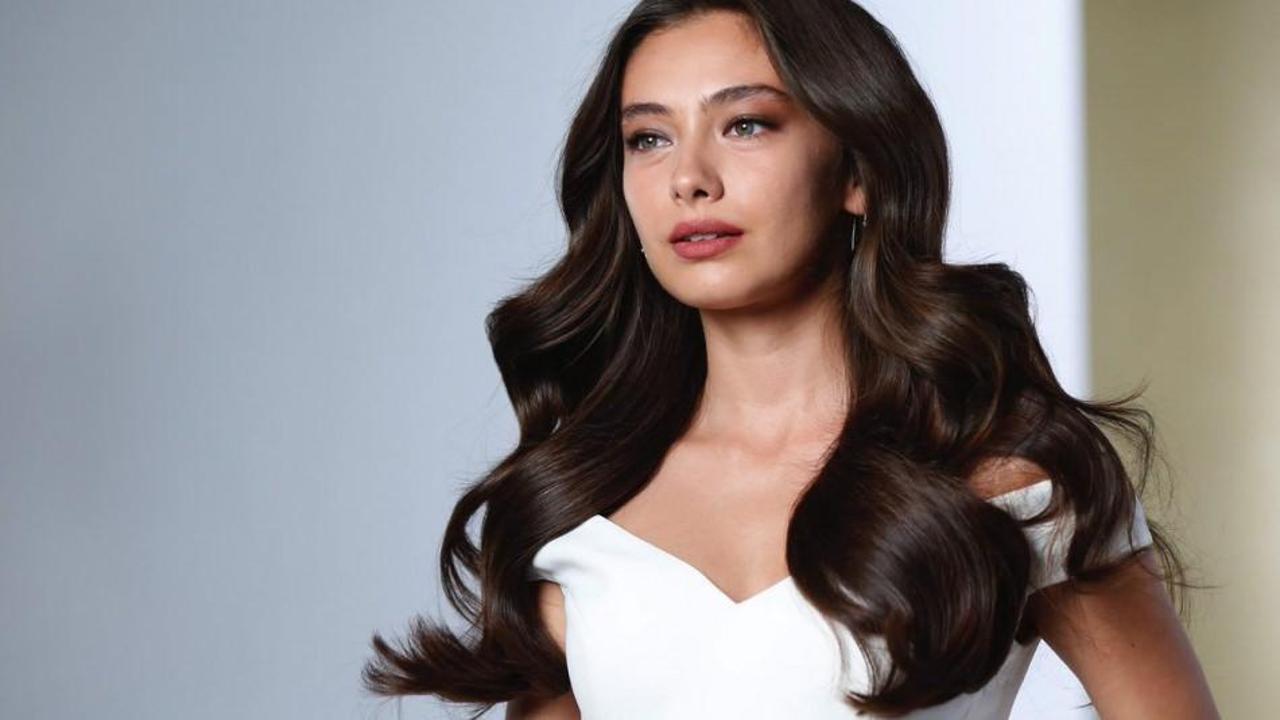 Neslihan Atag&uuml;l eşine destek i&ccedil;in seti bıraktı!