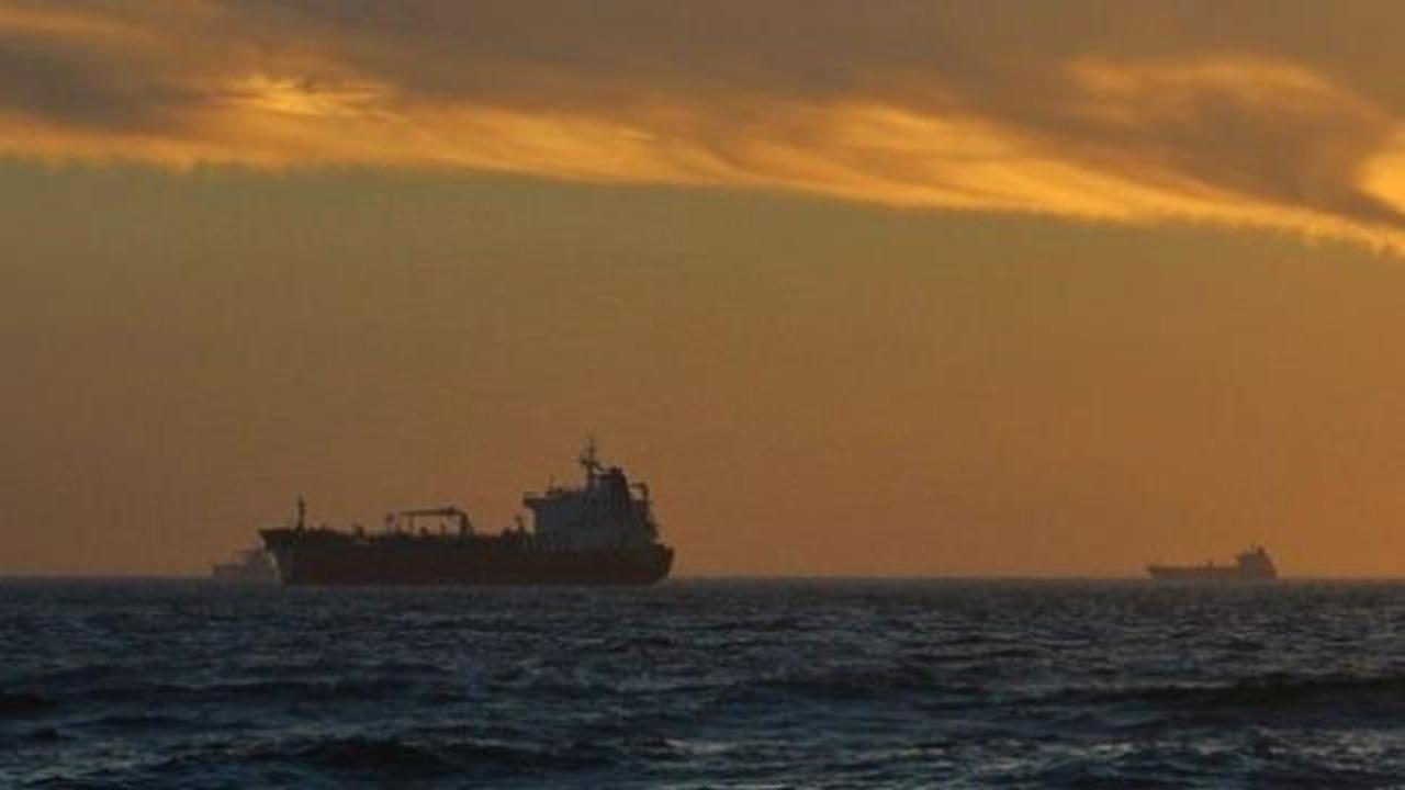 Yunan gemisine korsan baskını! Denizciler kaçırıldı