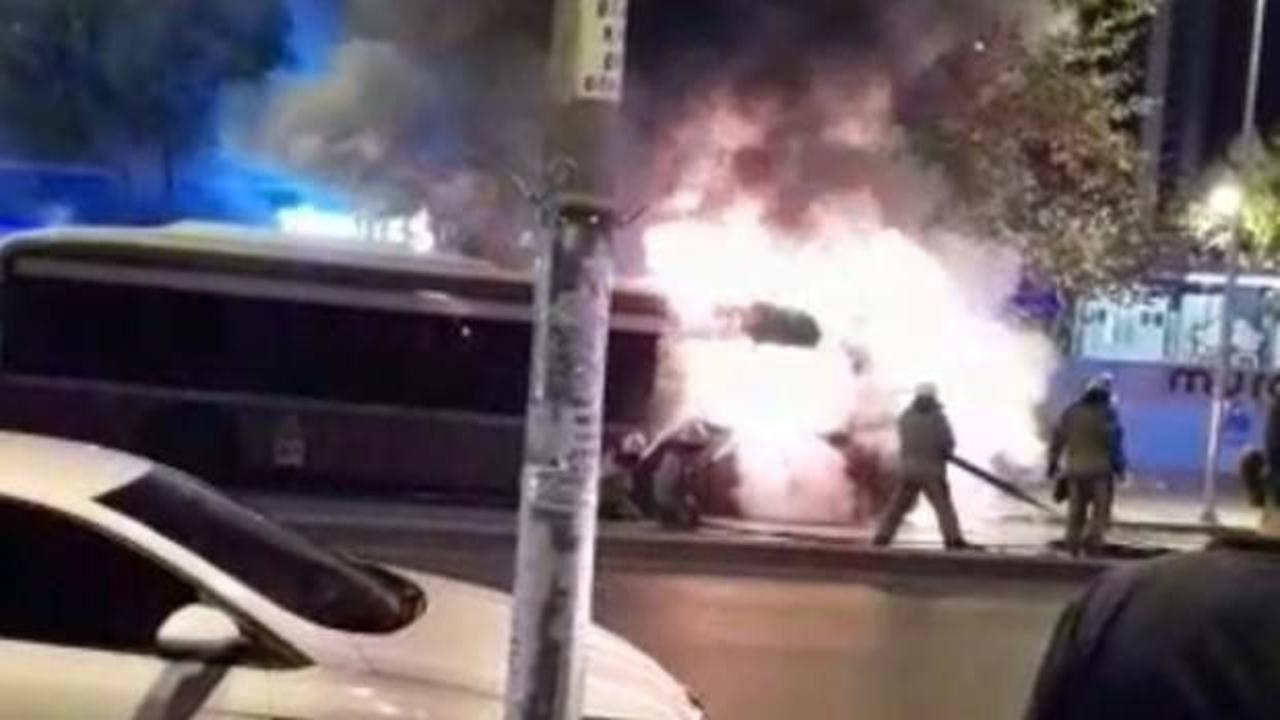 İstanbul'da otobüs yangını! Korku dolu anlar