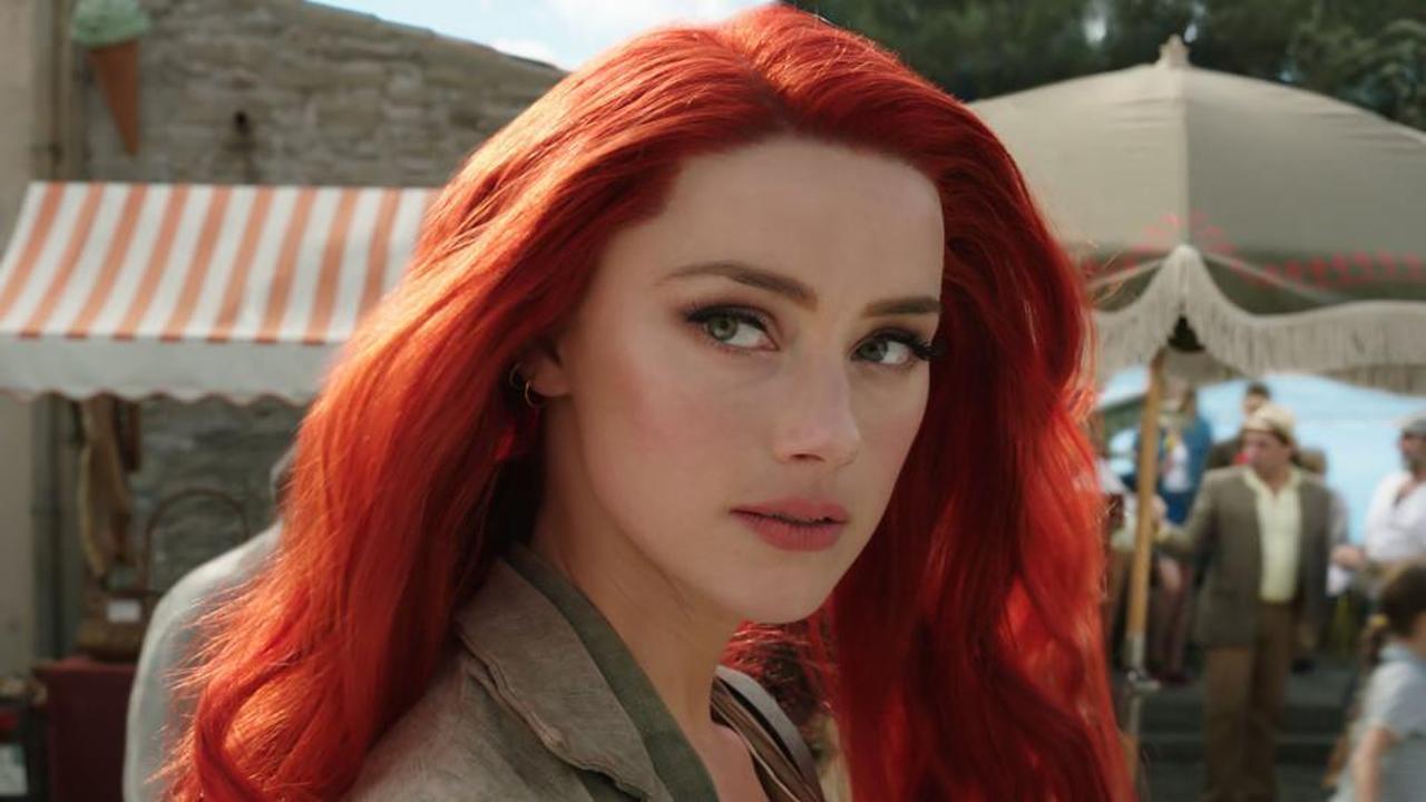Amber Heard'ın Aquaman filmden &ccedil;ıkarılması i&ccedil;in kampanya başlatıldı!
