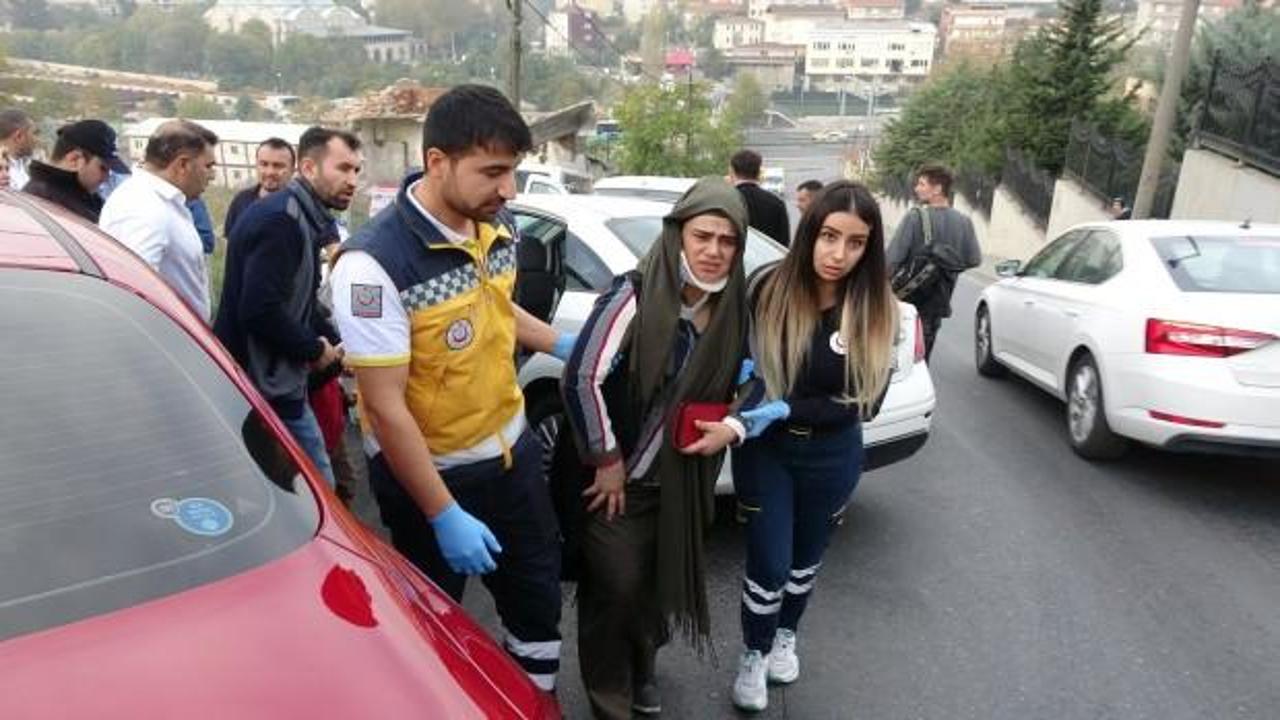 Beyoğlu'nda trafik kazası! Görenler yardıma koştu