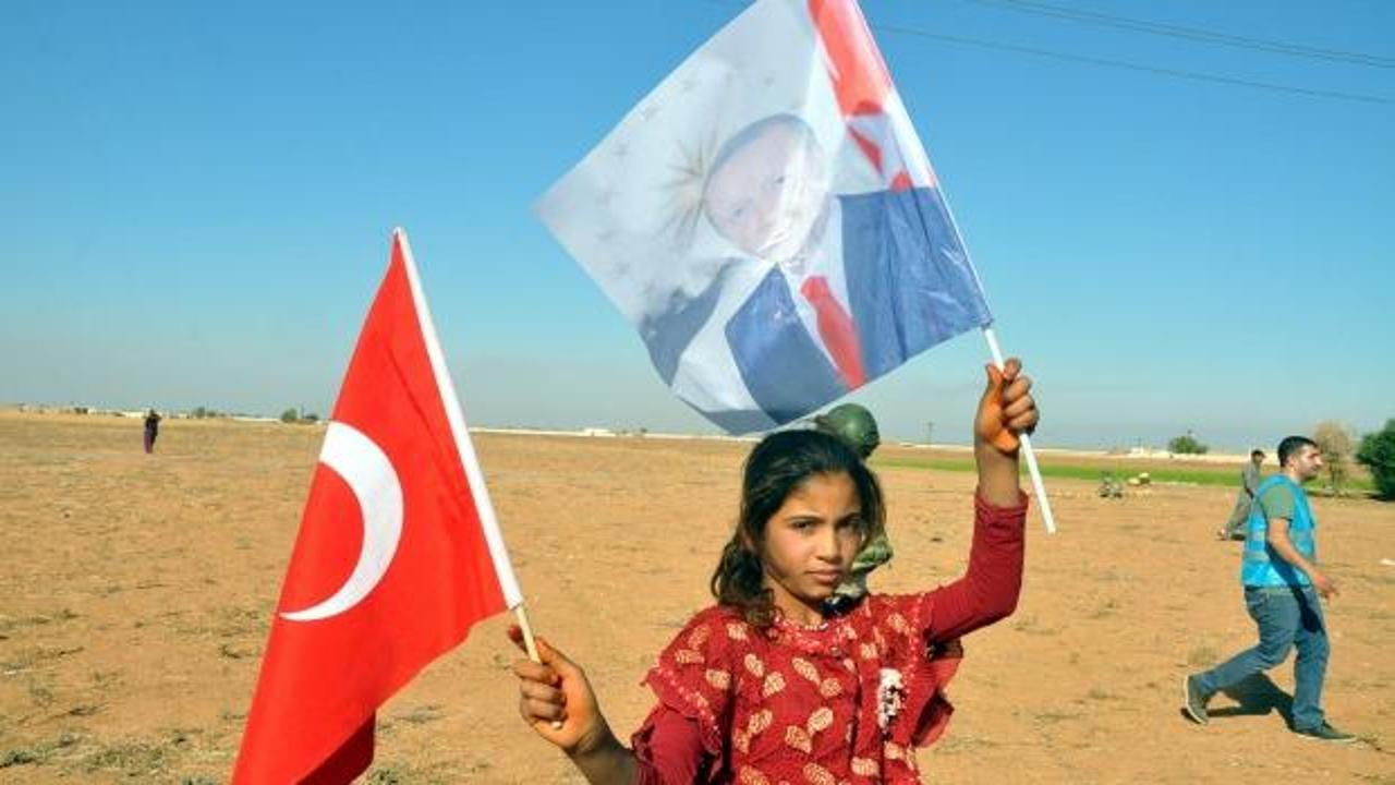 Tel Abyad'da çocukların duygulandıran Erdoğan sevgisi