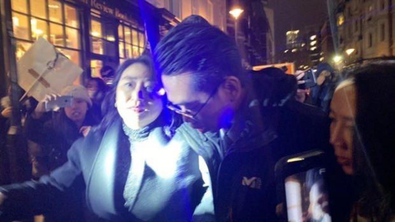 Hong Konglu yetkili İngiltere'de saldırıya uğradı