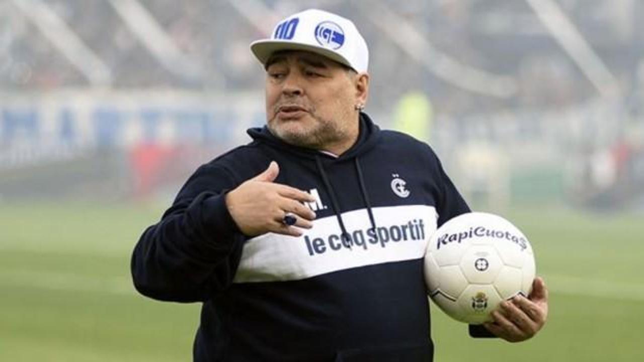 2 gün önce istifa etmişti! Maradona geri döndü