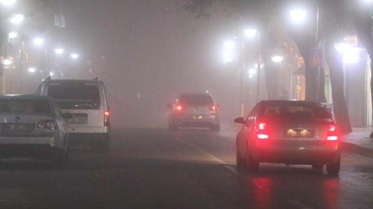 Aksaray'da yoğun sis trafiği olumsuz etkiliyor