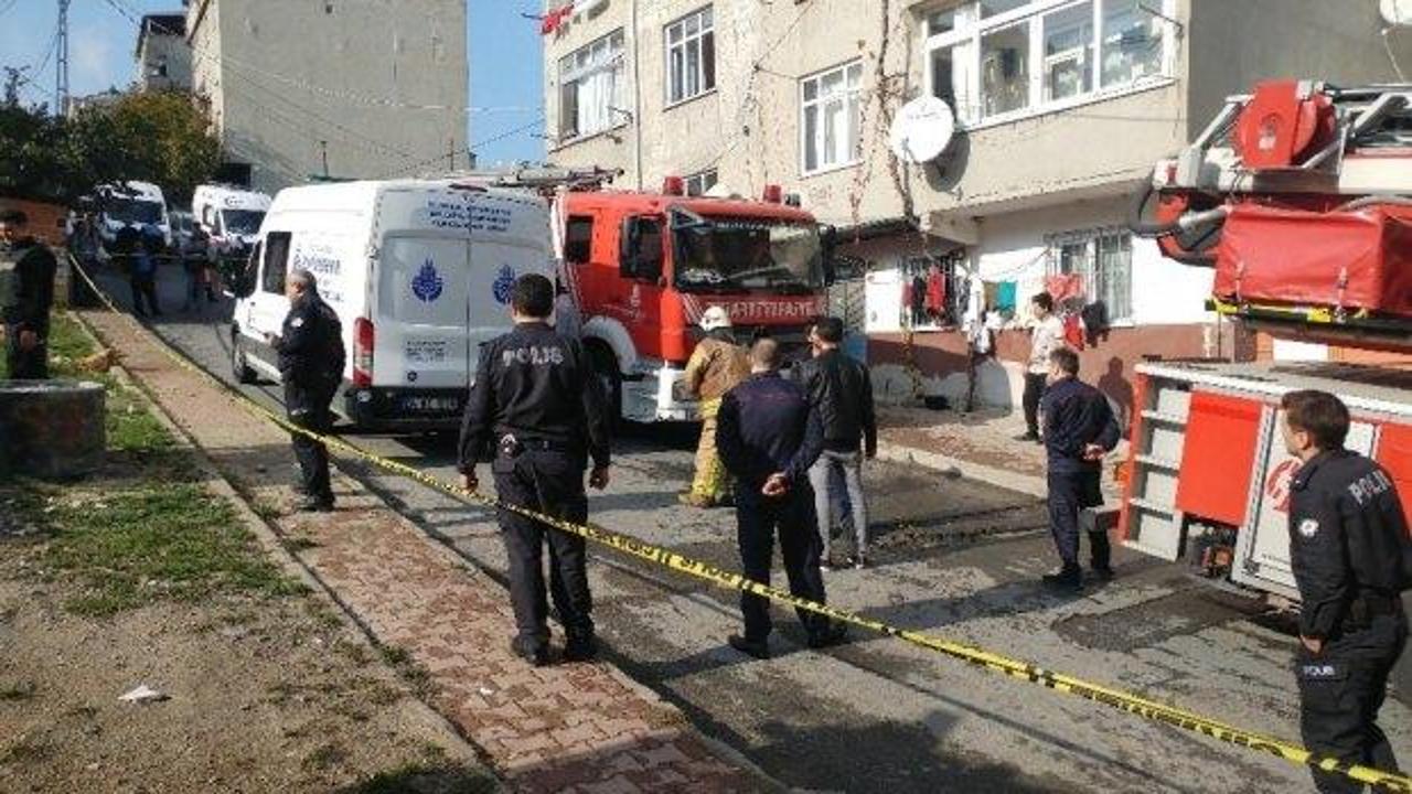 Başakşehir'de bir evde çıkan yangında 2 kardeş hayatını kaybetti
